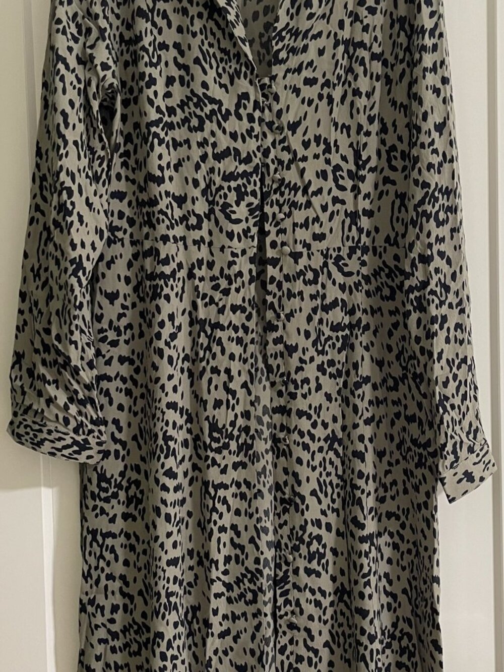 Velvet Heart Gray Leopard Print Shirt Dress Size L